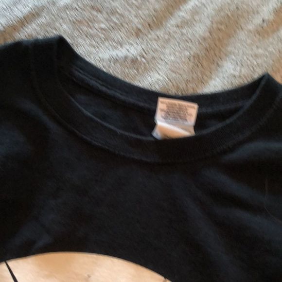 Gildan Halloween tshirt sz large Spider/Moon/All Hallows Eve black,white/yellow - Picture 11 of 15